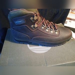 Field Timberland Size 10